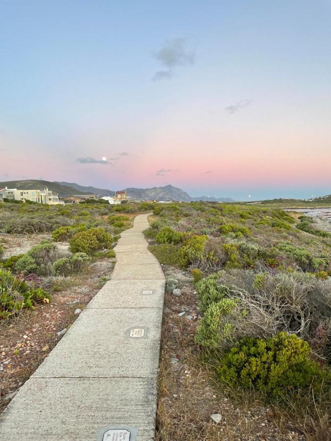 2 On Third Avenue Leilighet Hermanus Eksteriør bilde
