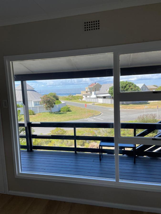 2 On Third Avenue Leilighet Hermanus Eksteriør bilde